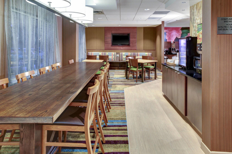 Food & Drinks 5, Fairfield Inn & Suites Atlanta Alpharetta, Fulton