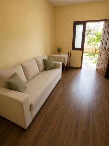 Others 3, Apartment near the beach, Durrësit