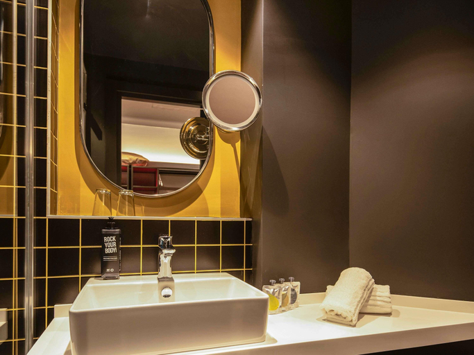 Bathroom 4, ibis Baku City, Baku