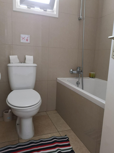 Bathroom 4, Summer's Hotel Apartments