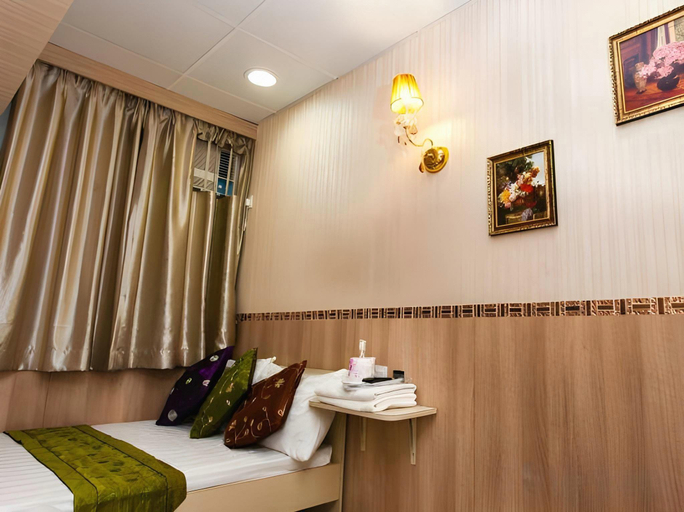 Bedroom 5, May Fair Guest House, Kowloon