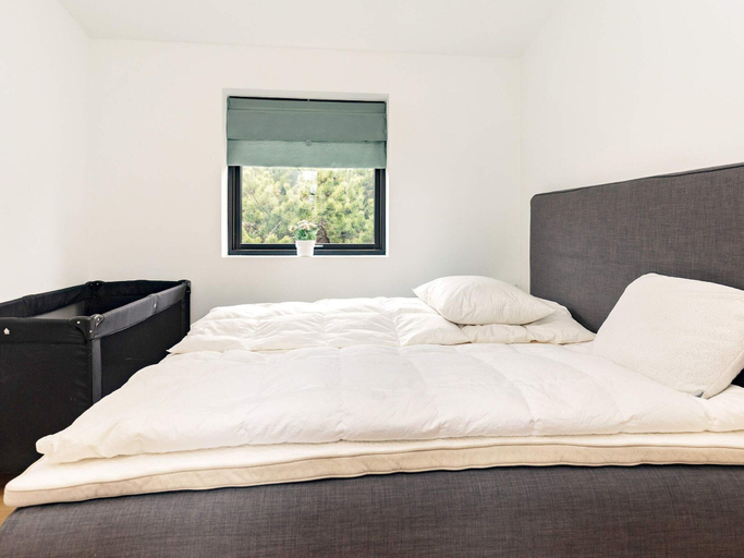 Others 4, 6 Person Holiday Home in Vaeggerlose, Guldborgsund