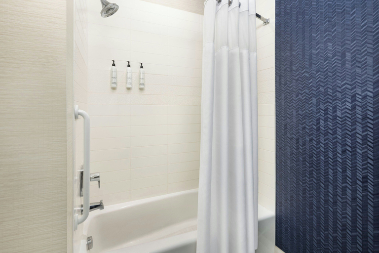 Bathroom 4, Fairfield Inn & Suites Bowling Green, Warren