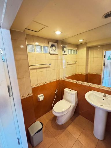 Bathroom 3, Blue Horizon, Hua Hin