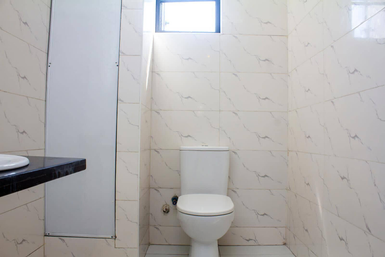 Bathroom 5, MIO Courts, Eti-Osa
