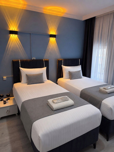 Bedroom 4, King Mas Suit, Fatih