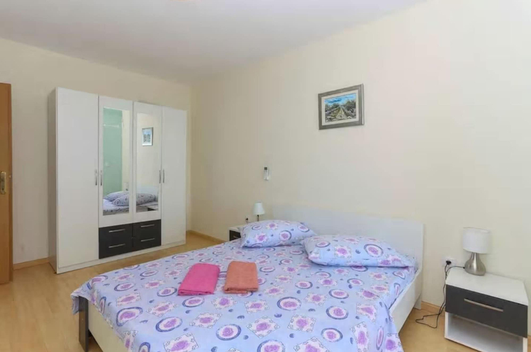 Room 4, Villa Casa With Indoor Pool, Dugi Rat