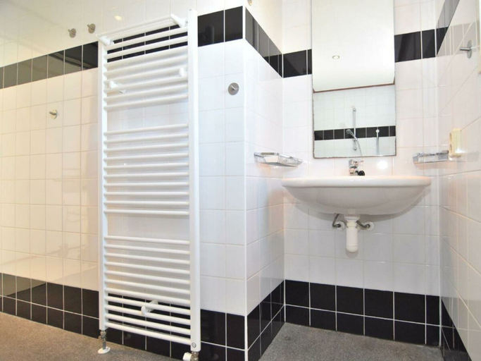 Bathroom 5, Comfort 4 Person Miva, Bergen