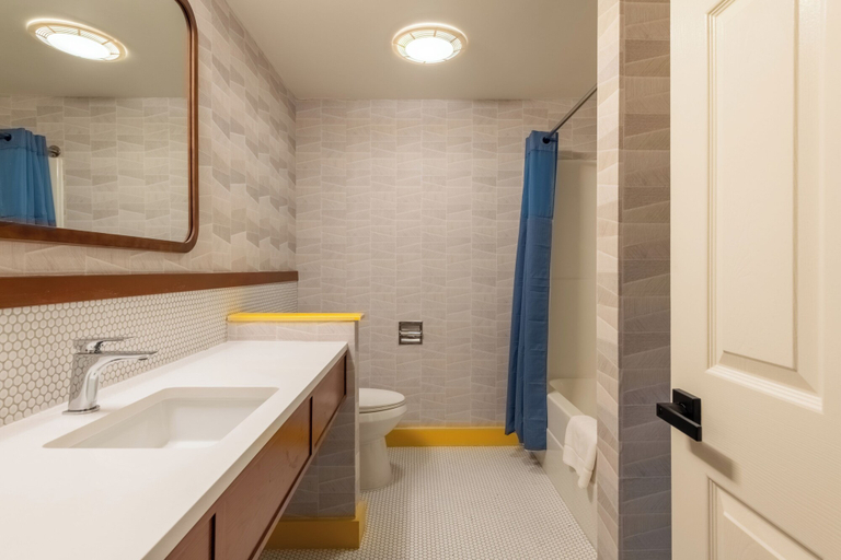 Bathroom 5, Driftaway Hotel and Pool, York