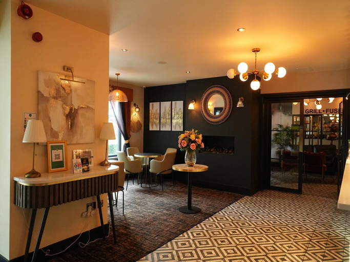 Interior 4, Standard Family Room for 4, Derby