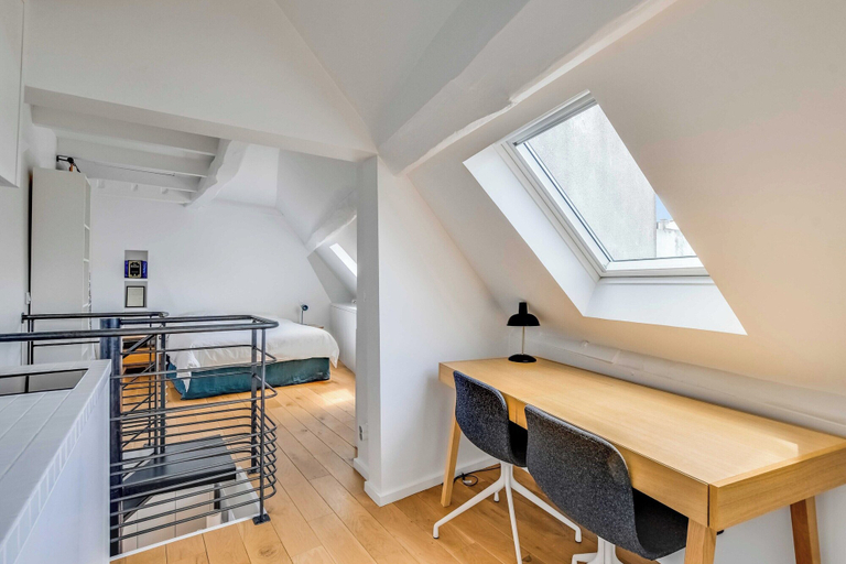 Room 2, Modern Triplex a/c 3ch/5p - Saint-germain-des-pres, Paris