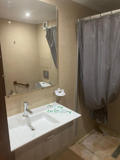 Bathroom 3, Hotel Matous, Bab Bhar