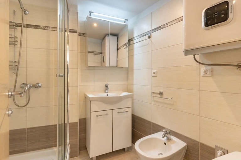 Others 5, Apartment Mici 1, Cres