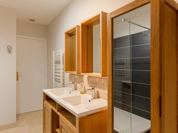 Bathroom 5, Magnificent Beach House for 6, Finistère