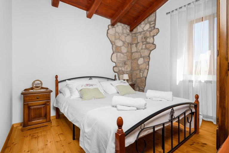 Room 2, House Bruna, Kršan