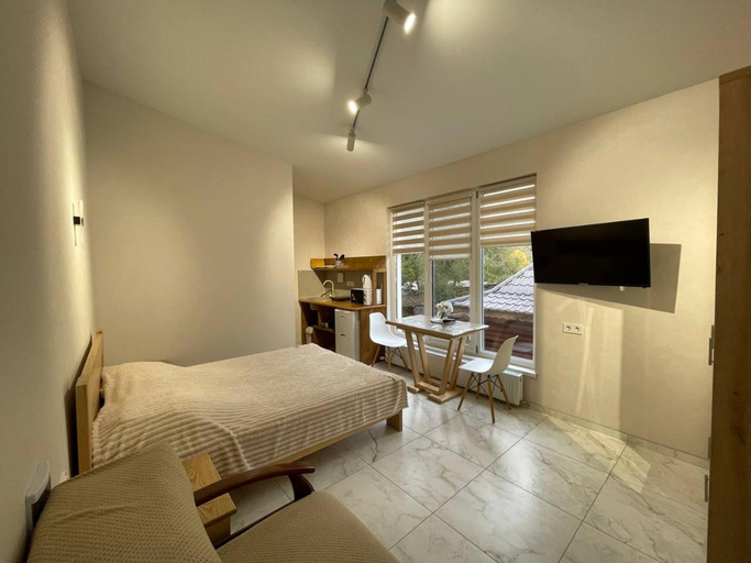 Bedroom 2, У Оксани, Svaliavs'kyi