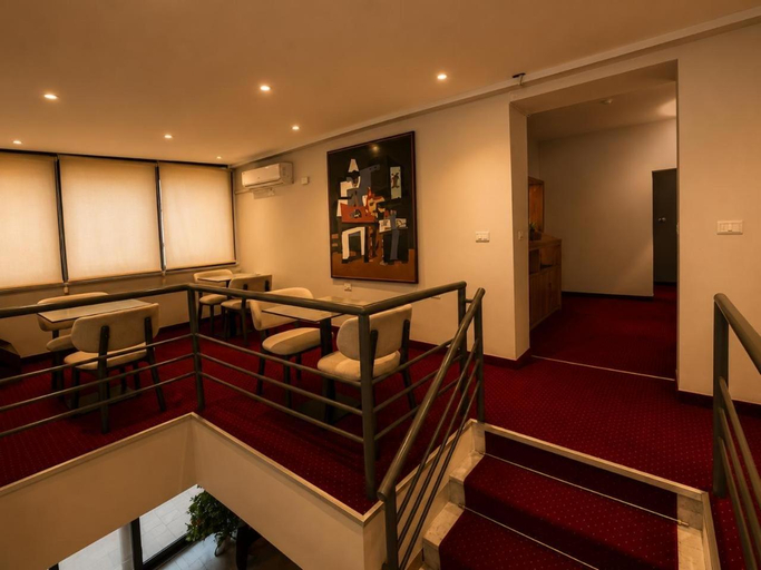 Others 5, Hotel Eder, Tirana