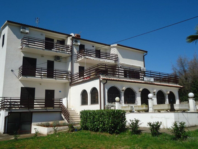 Others 3, Apartments Lion, Umag