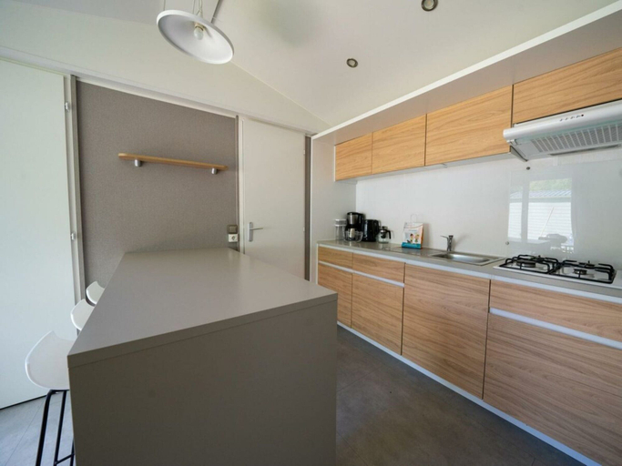 Private kitchen 3, Holiday Home in Amstelveen With Terrace, Amstelveen