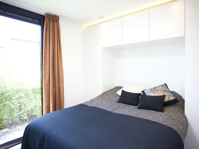 Bedroom 2, Holiday Home in Velsen-zuid With Terrace, Velsen