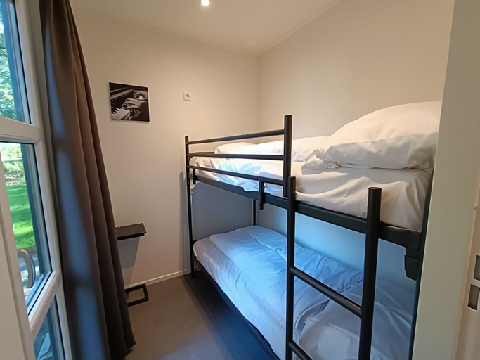 Room 3, L-cube Hottub 4+2, Maarn