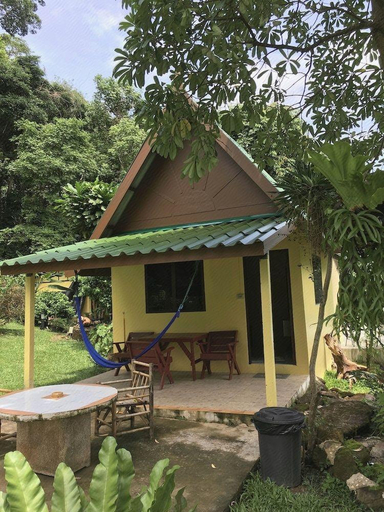 Exterior & Views 1, TP Hut Bungalows, Koh Chang