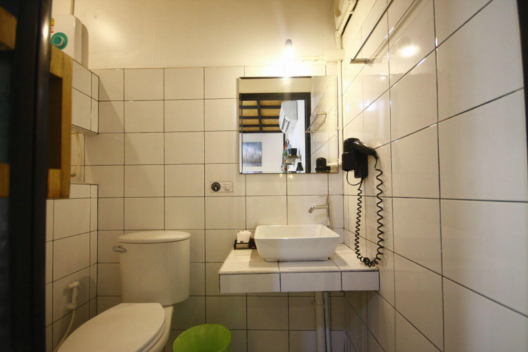 Bathroom 3, Sweet Box Bed and Breakfast, Pattaya