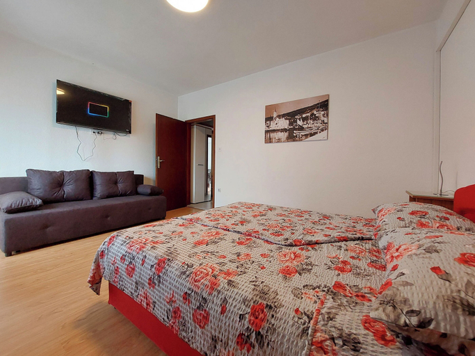 Room 2, Apartments Katica, Crikvenica