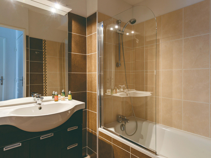Bathroom, Cote D'azur Chic Apartment for 4, Var