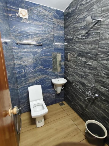 Bathroom 4, ARONIC beach hotel, Thiruvananthapuram