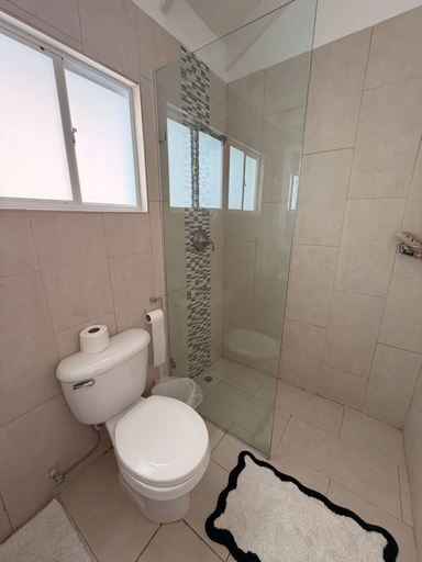 Bathroom 3, Mango Court #3 - by Zenbreak