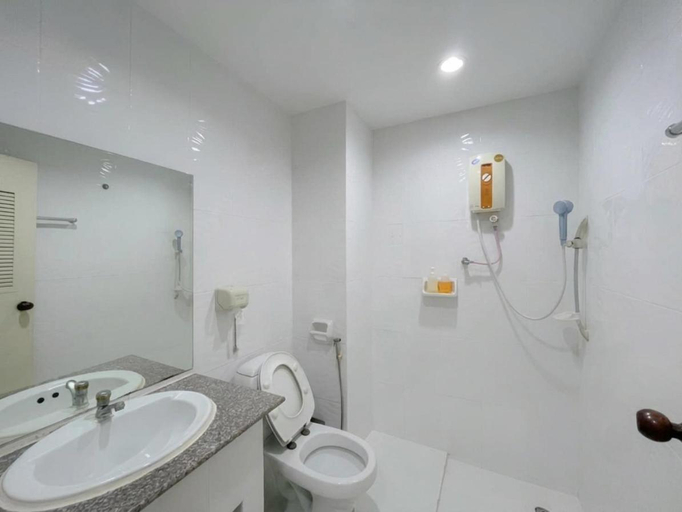 Bathroom 3, Loei Orchid Hotel, Muang Loei