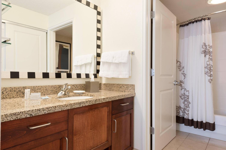 Bathroom 4, Residence Inn Oklahoma City Downtown/Bricktown, Oklahoma