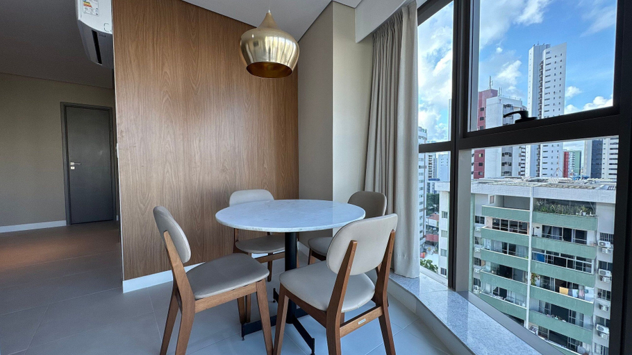Dining 4, Edf. Praia de Gameleira por Yolo, Recife