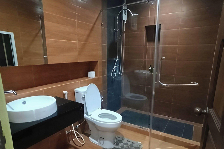 Bathroom 4, Thai Modern Resort & Spa - Newly Renovated, Pulau Phuket