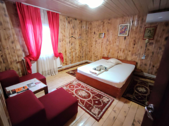 Bedroom 3, Casa Tudor Turda, Turda