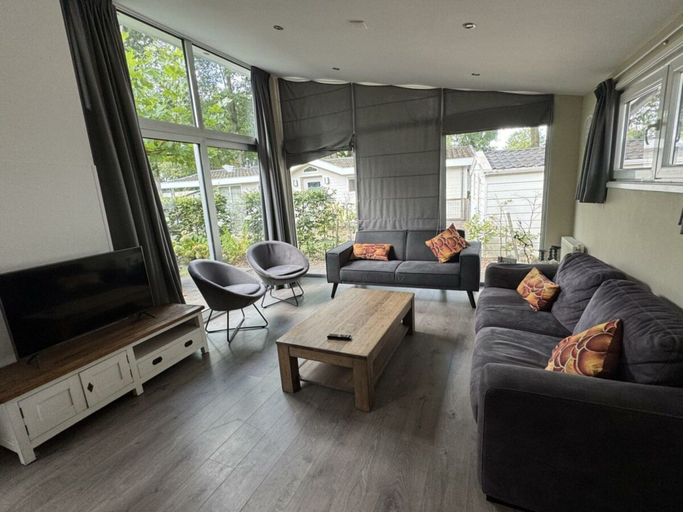 Living area, L-pavilion Sauna 8, Echt-Susteren