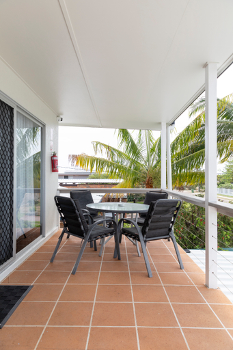 Others 5, Palm View Holiday Apartments, Bowen