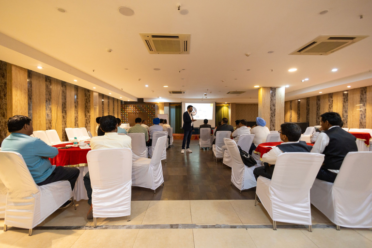 Business center 5, Foxoso The BMK- A Corporate Hotel, Delhi