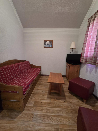 Bedroom, VVF Residence Albiez-Montrond Maurienne, Savoie