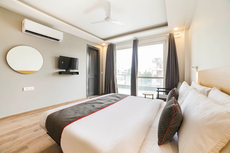 Room 3, Super Townhouse Sector 46 Gurgaon, Gurgaon