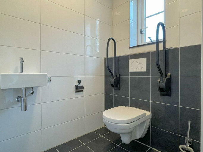 Bathroom 5, Watervilla Miva 6, Medemblik