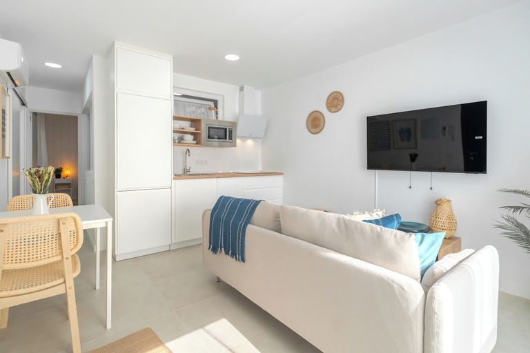 Primary image, Charming 2-bedroom Apartment in Guargacho, Tenerife, Santa Cruz de Tenerife