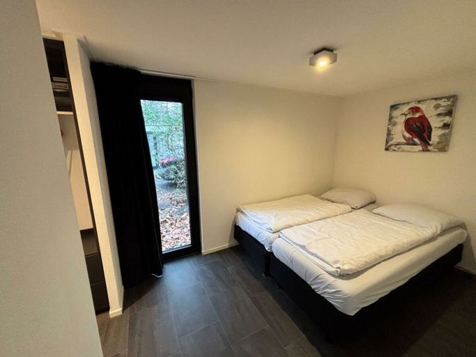 Room 5, Holiday Home in Arnhem With Terrace, Arnhem