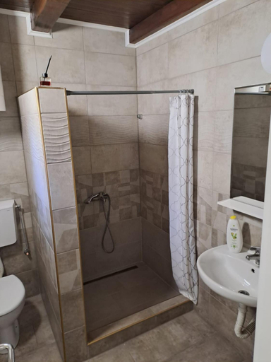 Bathroom 2, SOBE AVA, Subotica