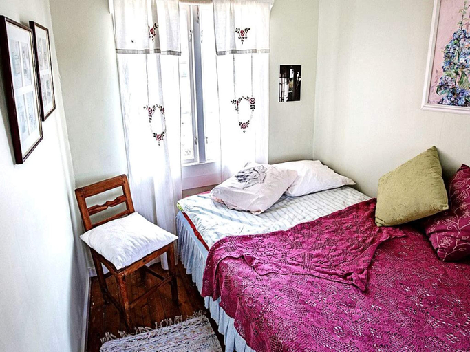 Bedroom 2, Tranquil Lake View Cottage-By Traum, Mark