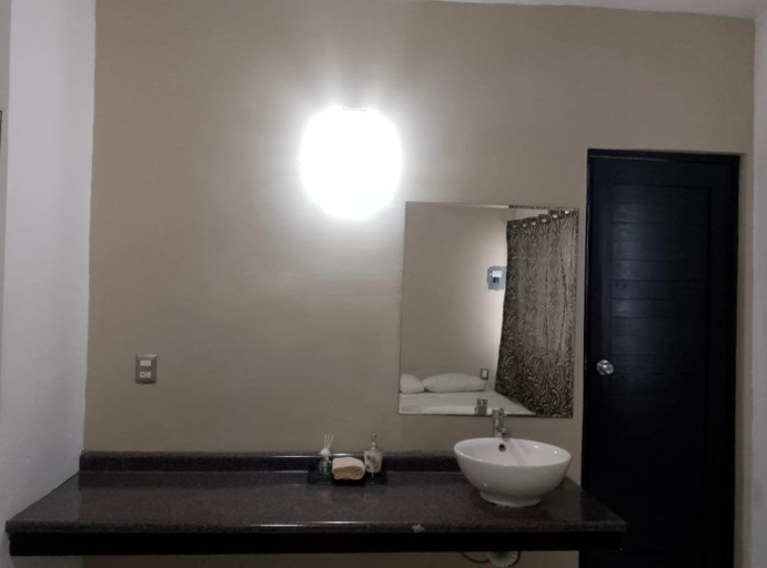 Bathroom 5, Hotel Peccato Originale, Tuxtla Gutiérrez