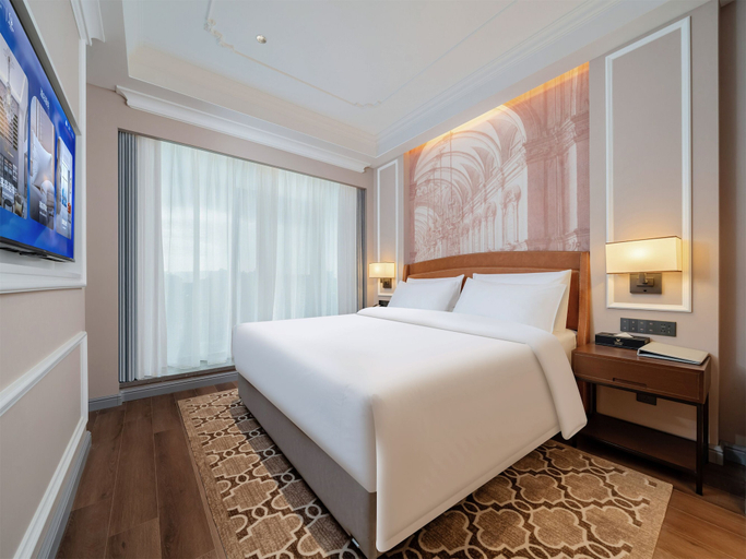 View from room 4, Vienna International Hotel Guangzhou Baiyun International Airport Branch - Free Shuttle Bus to Guangzhou Baiyun International Airport &amp; Free Deliver Service to Canton Fair Complex During Canton Fair Period, Guangzhou