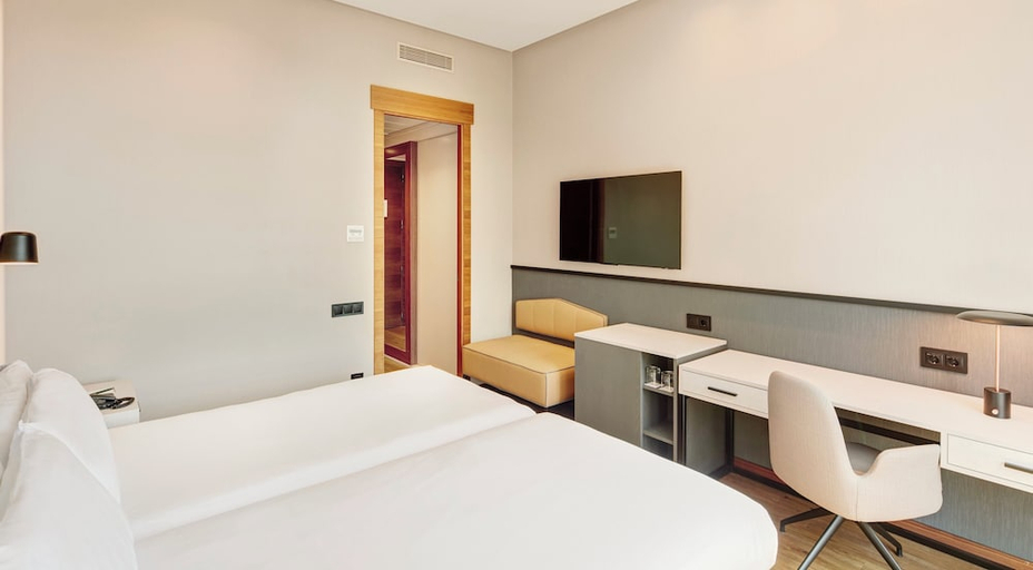 Bedroom 3, Sercotel Sorolla Palace, Valencia