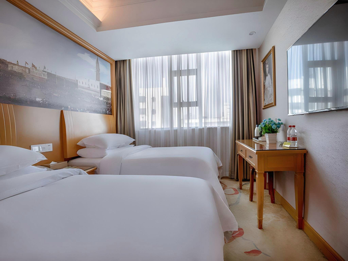 Bedroom 2, Vienna Hotel Changsha Wuyi Avenue Railway Station, Changsha